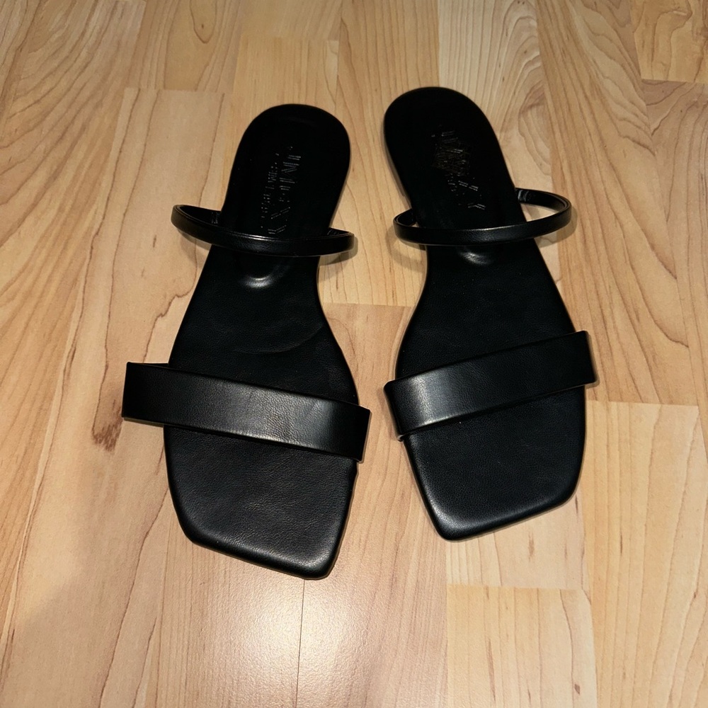 Black Women's Sandals